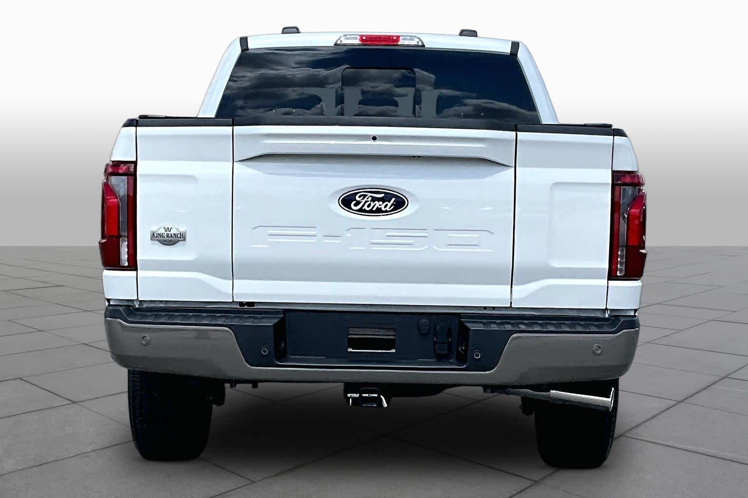 Used 2025 Star White Metallic Tri-Coat/Marsh Gray Ford King Ranch image 5