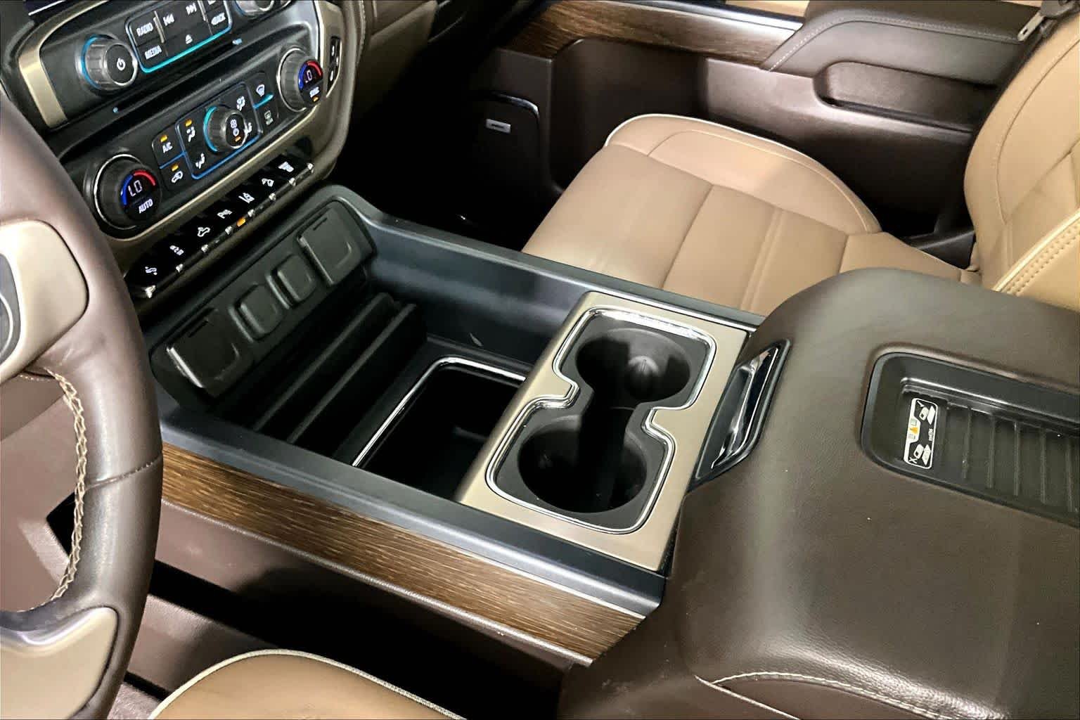 Used 2018 Quicksilver Metallic GMC Denali image 16