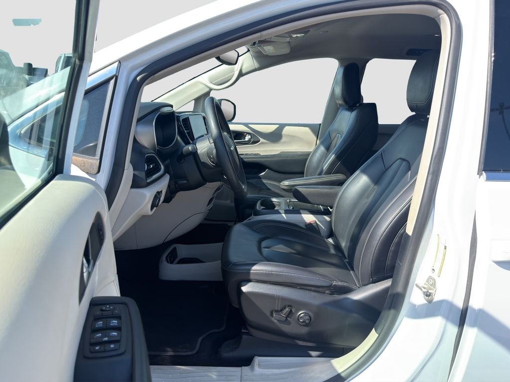 Certified Used 2023 White Chrysler Touring L image 9