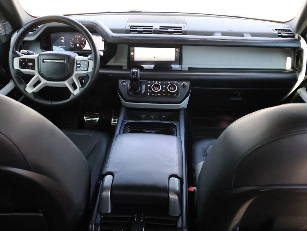 Used 2020  Land Rover HSE image 13