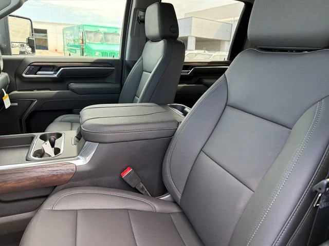 New 2026 Onyx Black GMC SLT image 18