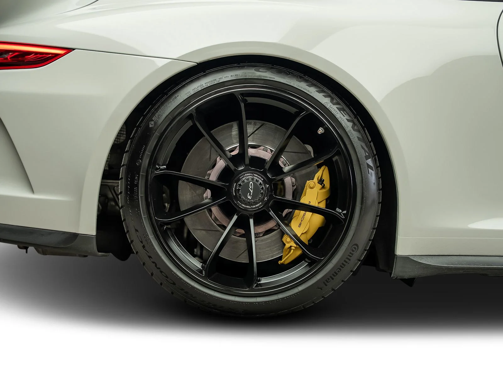 Used 2018  Porsche GT3 image 31