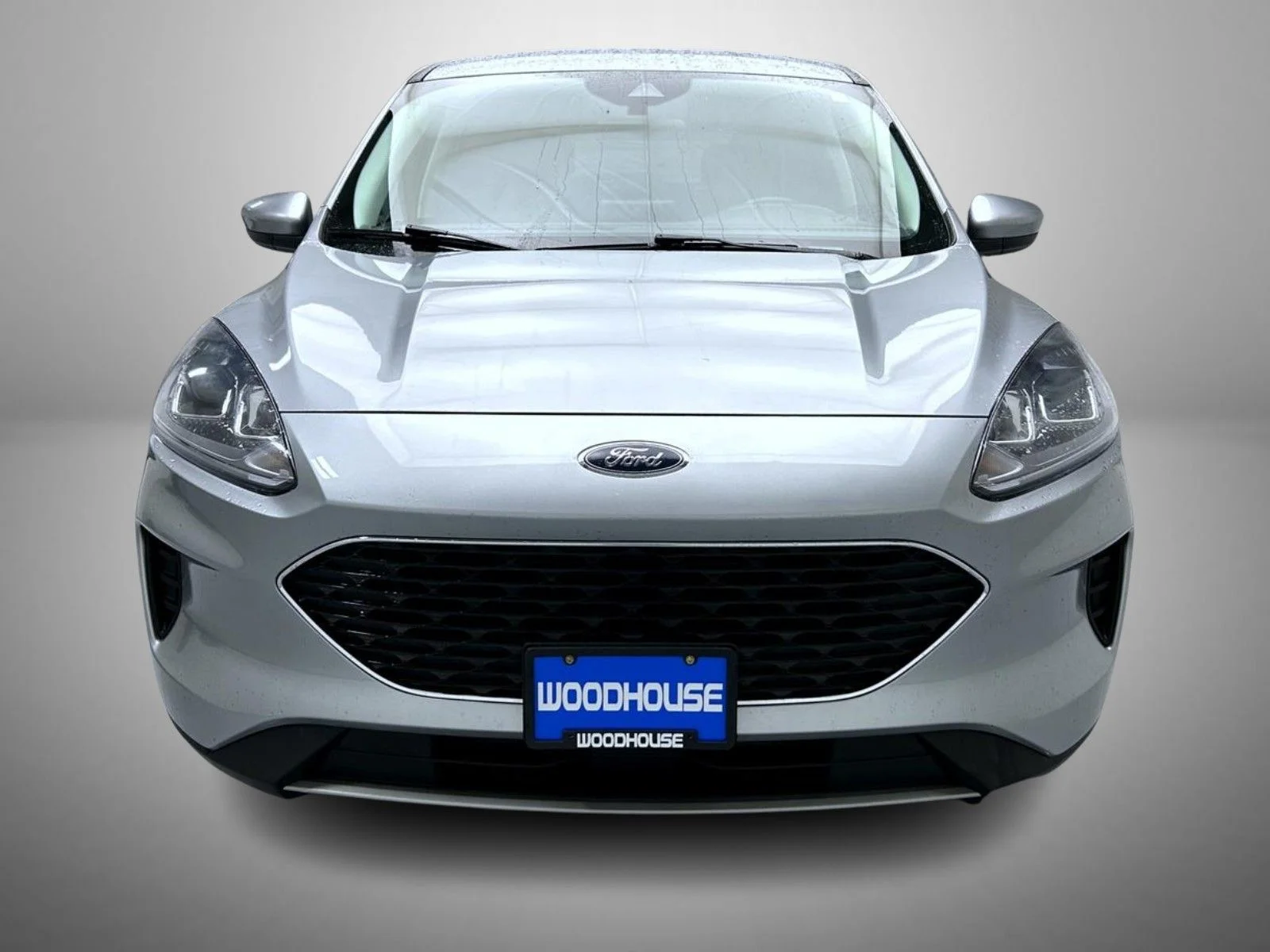 Used 2021 Silver Ford SE image 2