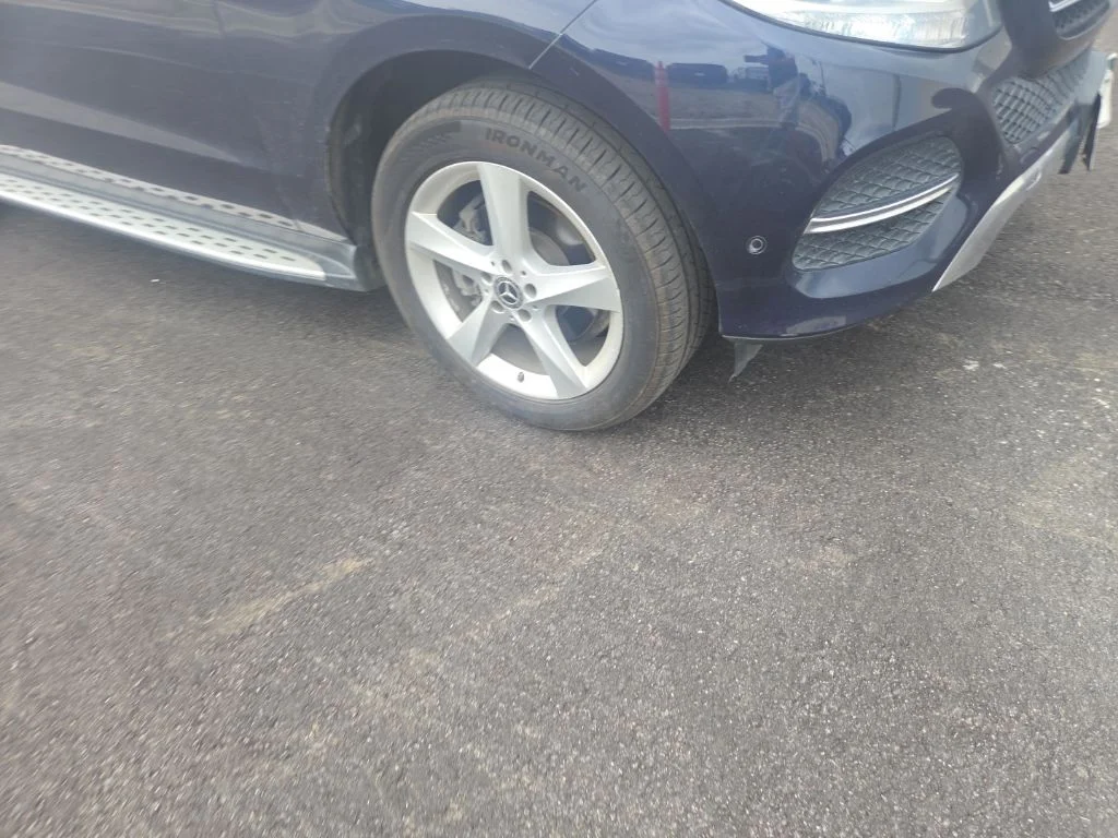 Certified Used 2018 Blue Mercedes-Benz GLE 350 image 14
