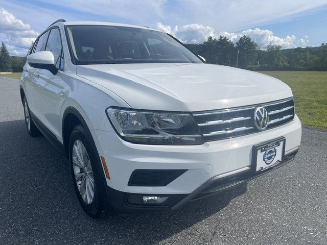 Used 2018 White Volkswagen S image 6