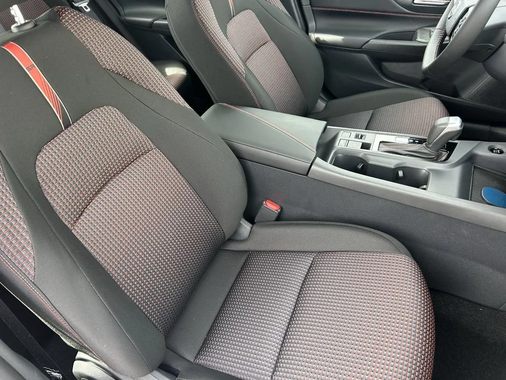 New 2027 Atlantic Gray Metallic / Super Black Two-tone Nissan SR image 10