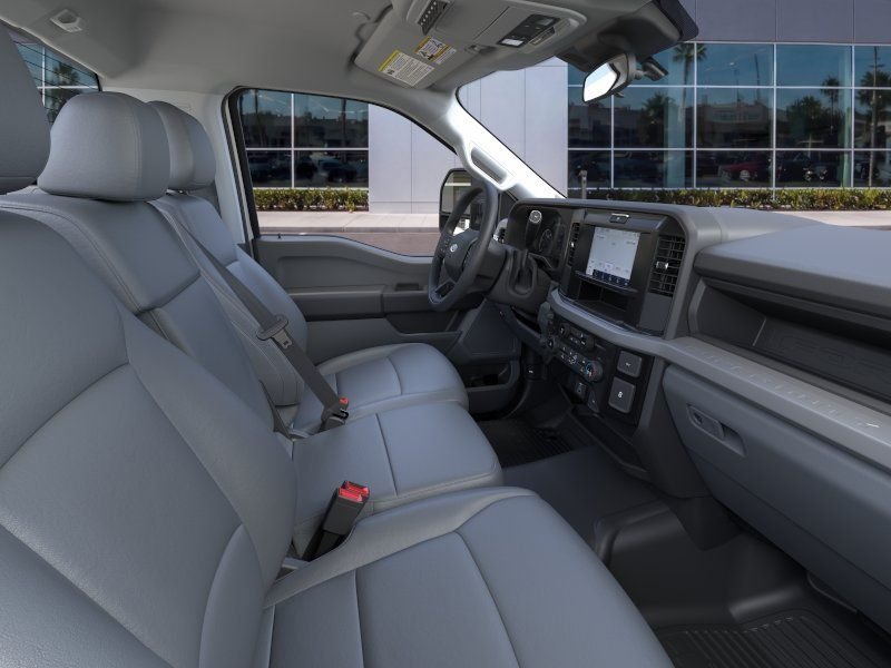 New 2026 Oxford White Ford XL image 11