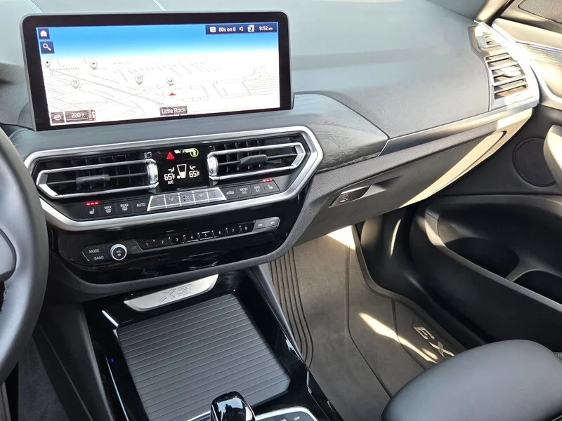 Used 2023 Alpine White BMW XDRIVE30I SPORTS ACTIVITY VEHICLE image 33