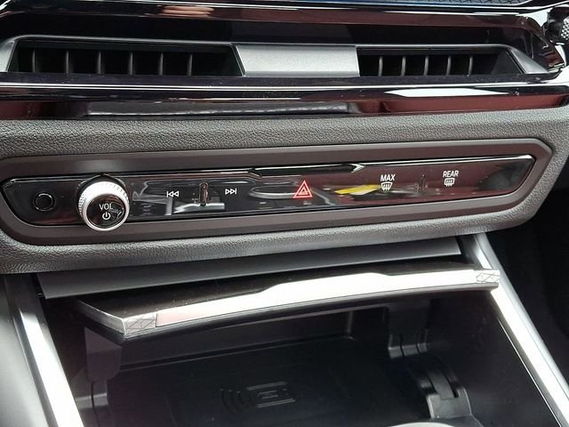 New 2026 Black Sapphire Metallic BMW 330i xDrive image 15
