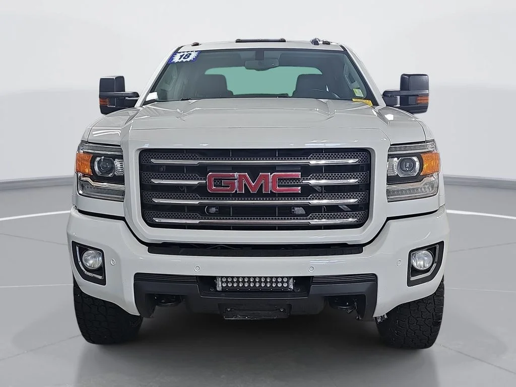 Certified Used 2018 White GMC SLT image 10