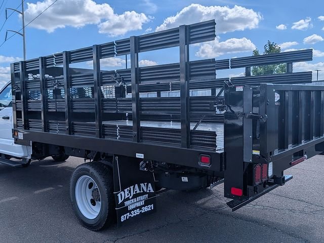 New 2026 Oxford White Ford F-550® XL image 3