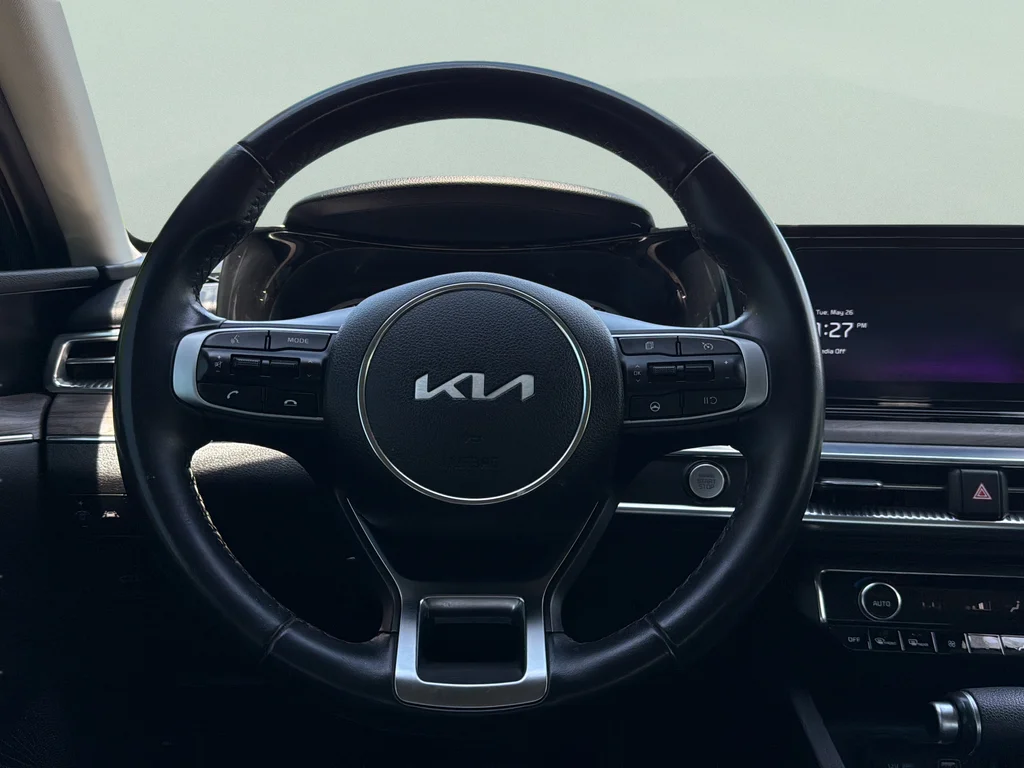 2023 Kia K5 EX - Photo 25