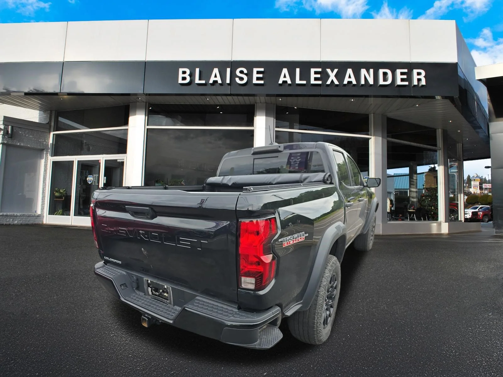 Used 2023 Black Chevrolet 4WD Trail Boss image 5