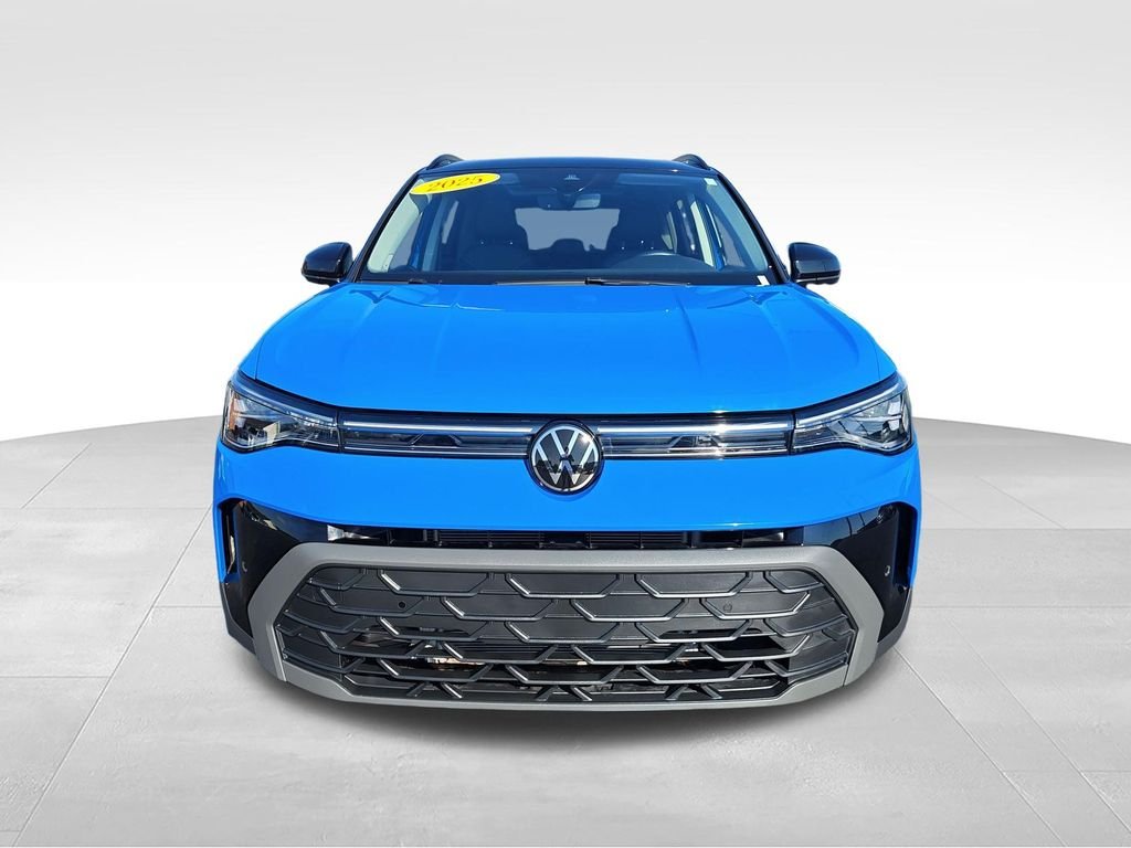 Used 2025 Blue Volkswagen 1.5T SE Black image 8