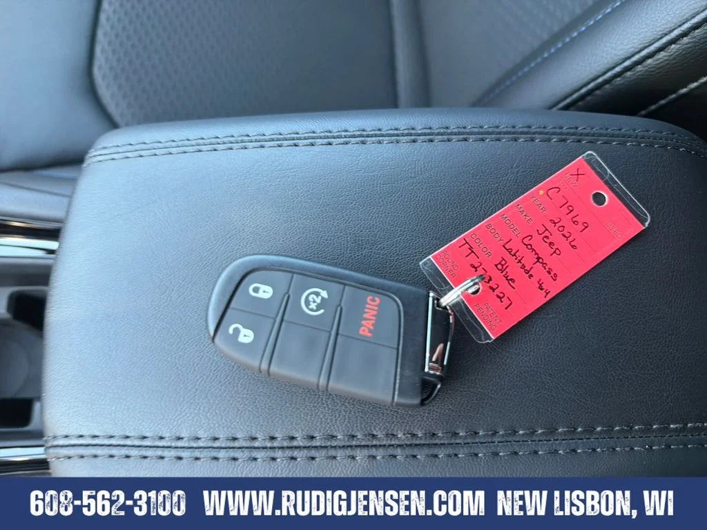 New 2026 Hydro Blue Pearlcoat Jeep Latitude image 27
