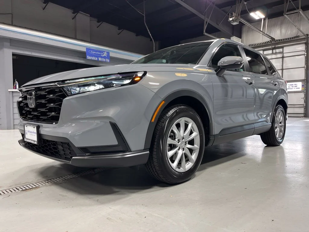 Used 2026 Urban Gray Pearl Honda EX image 3