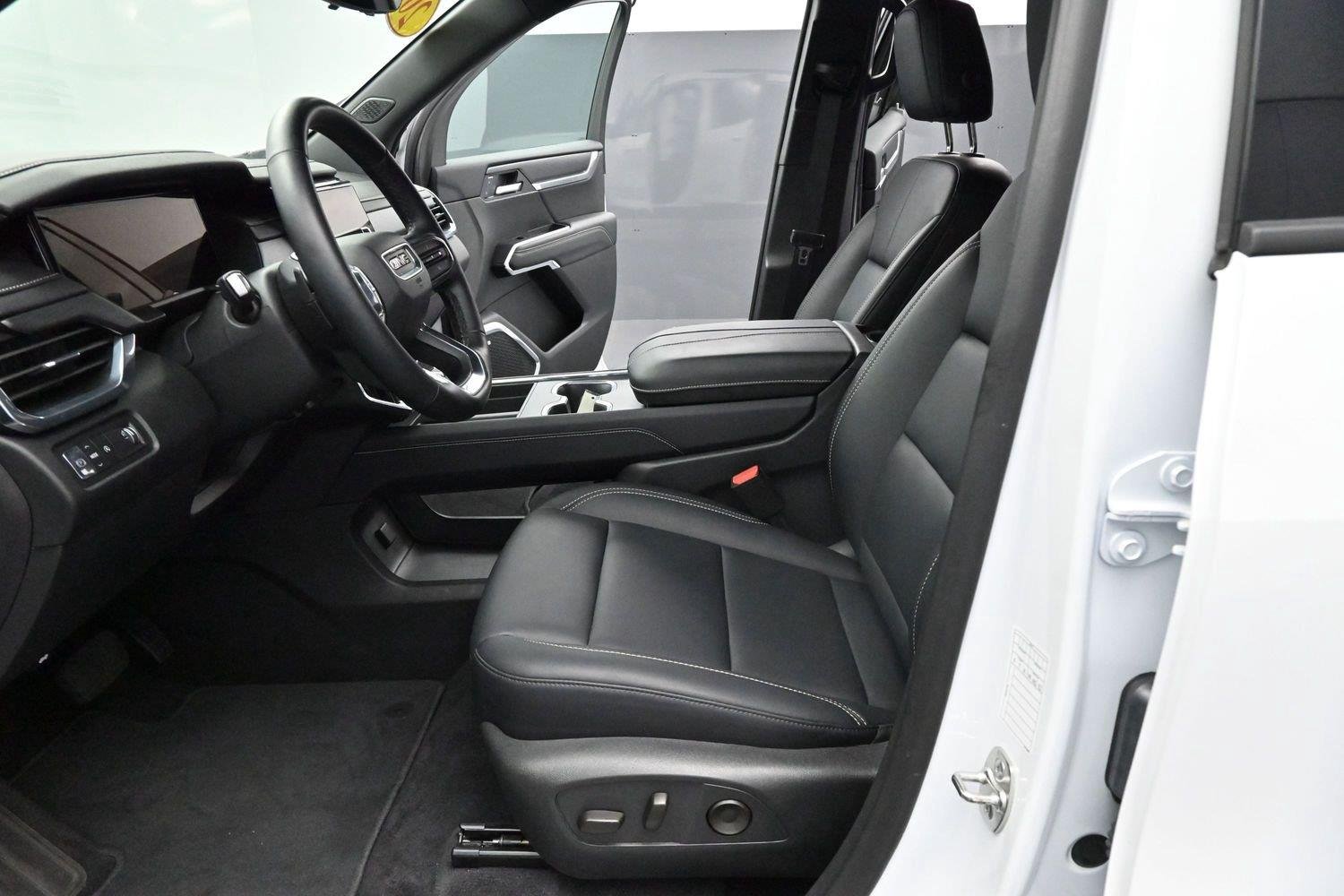 Used 2026 Summit White GMC Elevation image 15