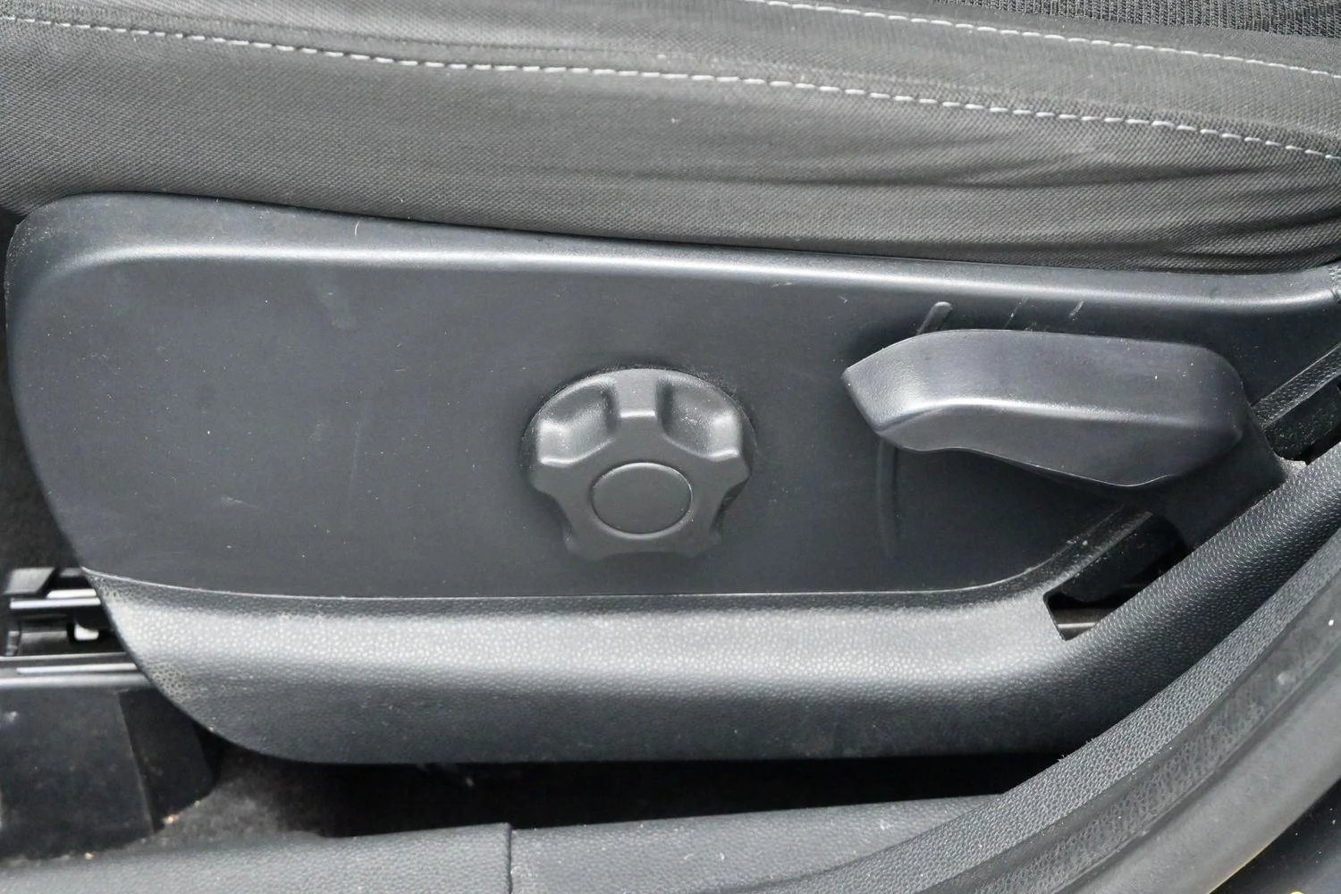Used 2021 Smoke Ford SE image 14