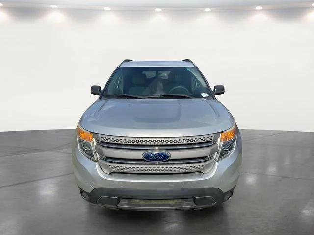 Used 2015 Silver Ford Base image 6