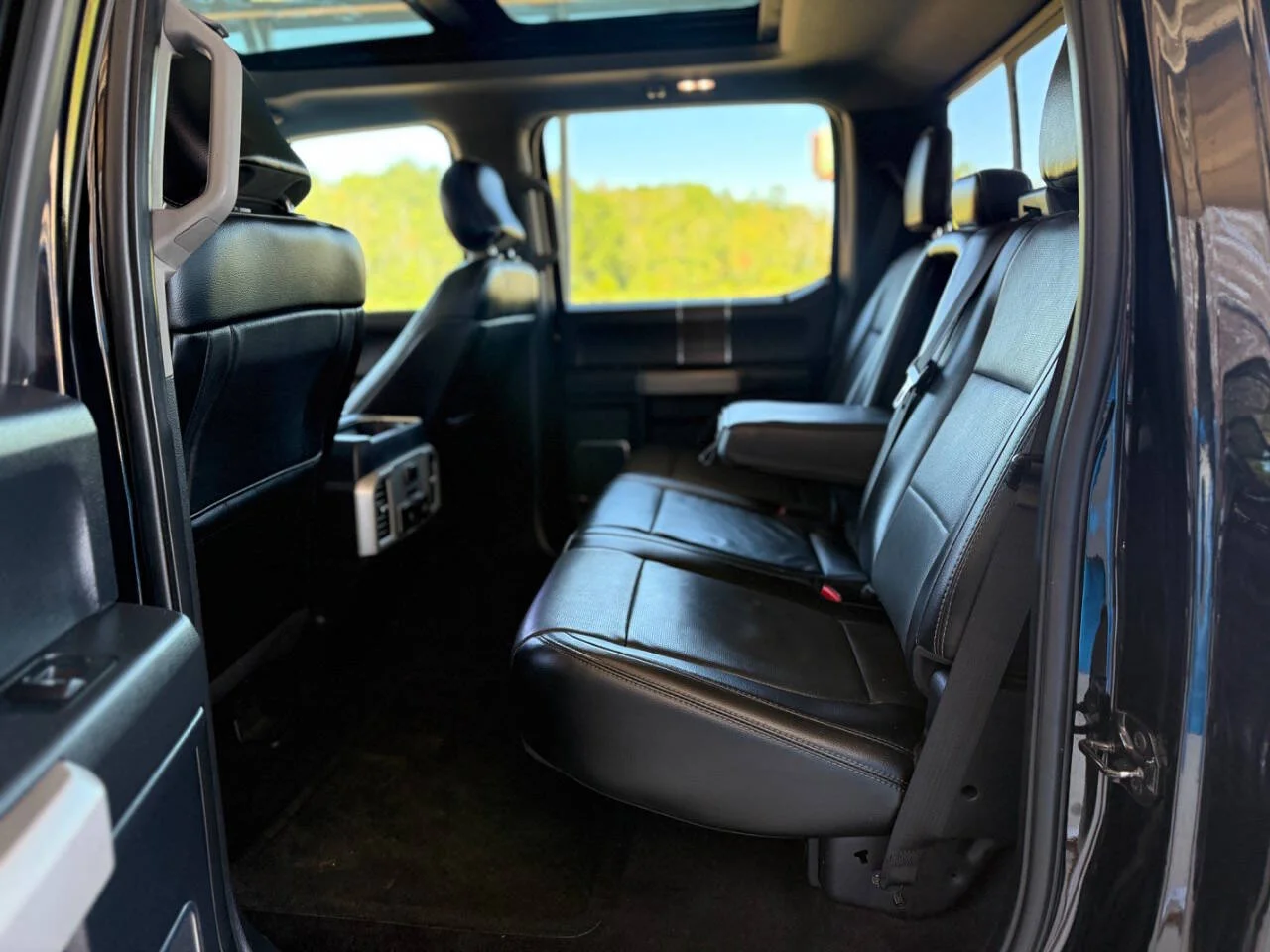 Used 2017 Black Ford Lariat 4x4 4dr SuperCrew 5.5 ft. SB image 17