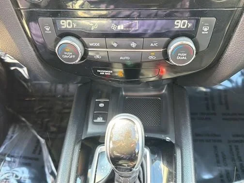 Certified Used 2022 Gray Nissan SL image 17