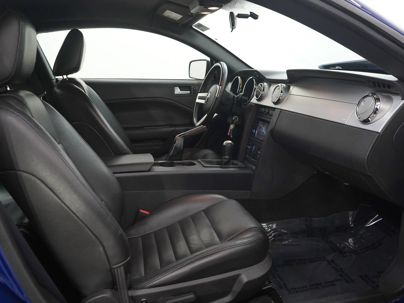 Used 2005  Ford GT Premium image 11