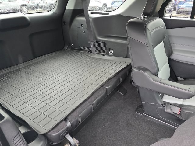 Used 2024 Silver Ford XLT image 4