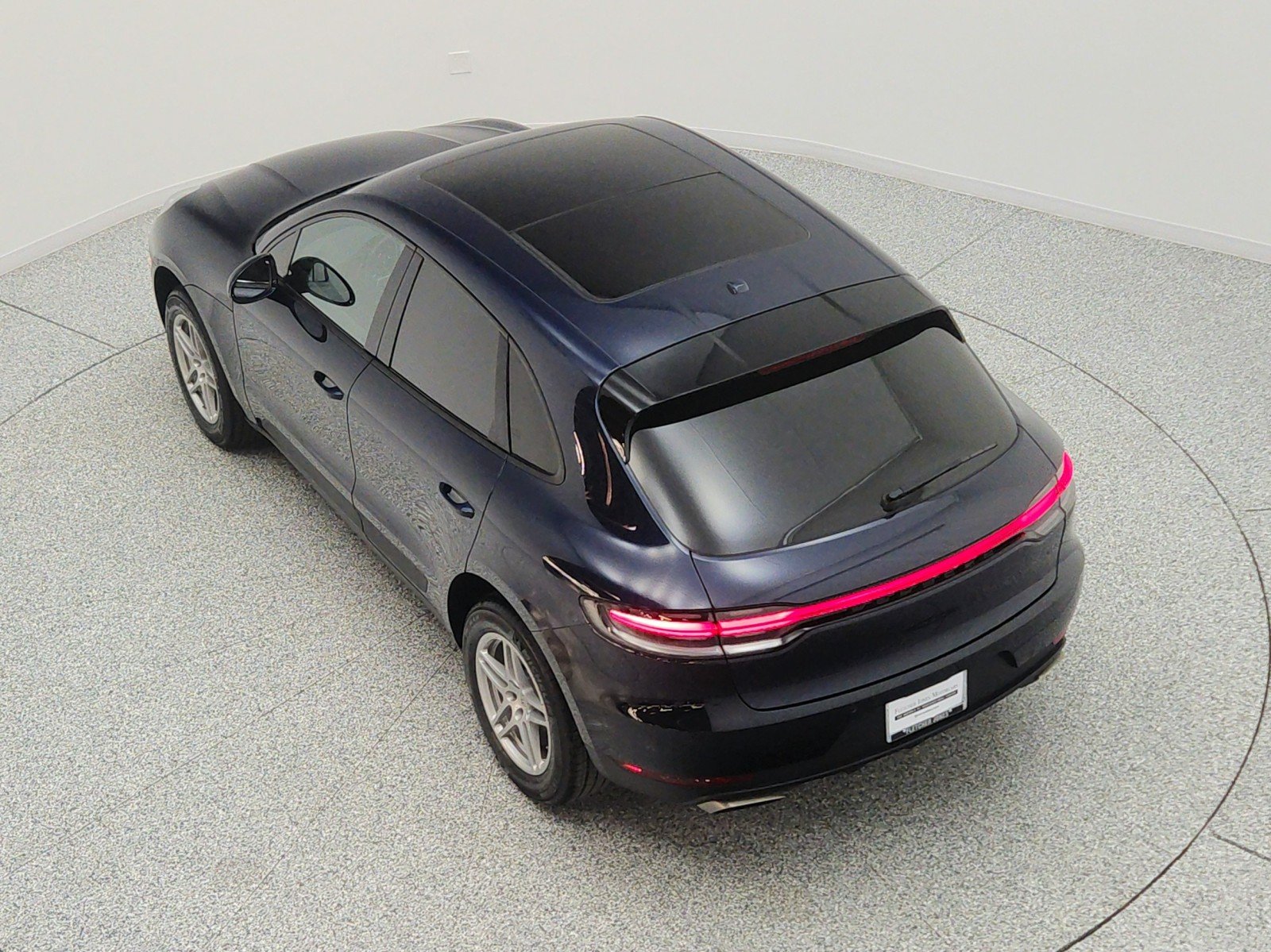 Used 2020 Volcano Grey Metallic Porsche AWD image 29