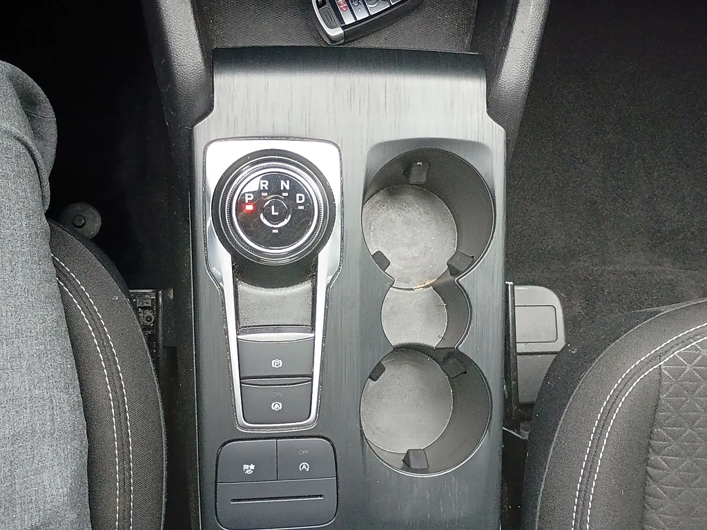 Used 2025 Oxford White Ford Active image 23