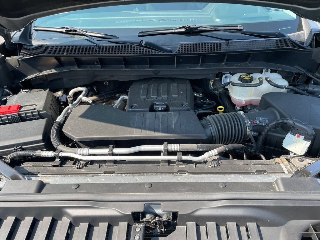 Used 2023 Sterling Gray Metallic Chevrolet LT (2FL) image 10
