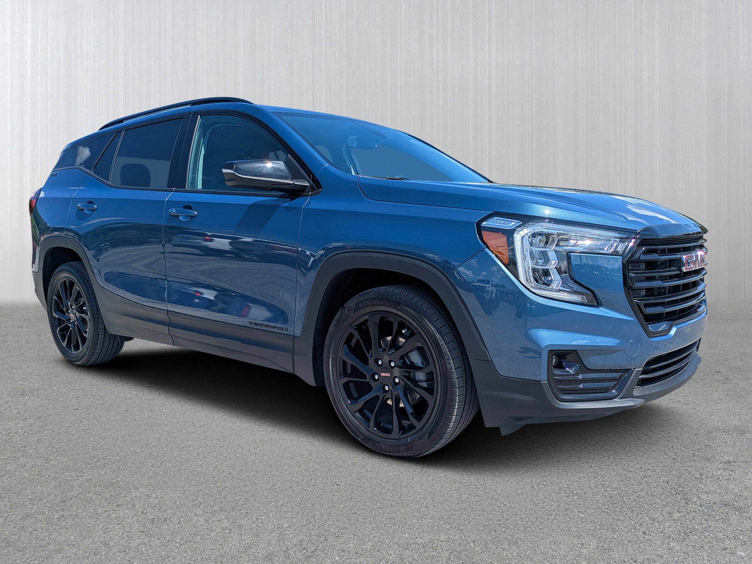 2024 GMC Terrain SLT FWD's photo