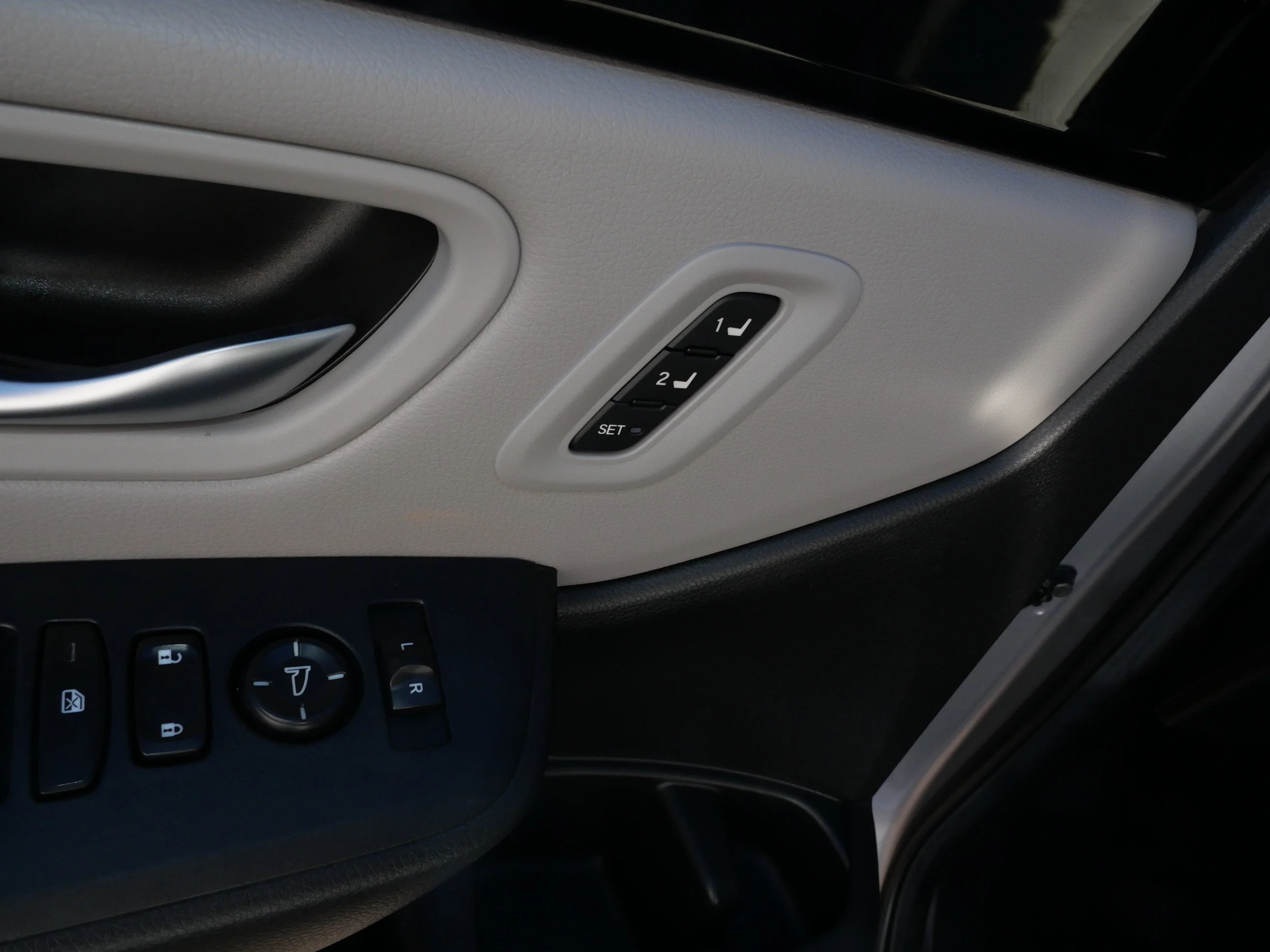 2024 Honda Pilot Touring - Photo 19