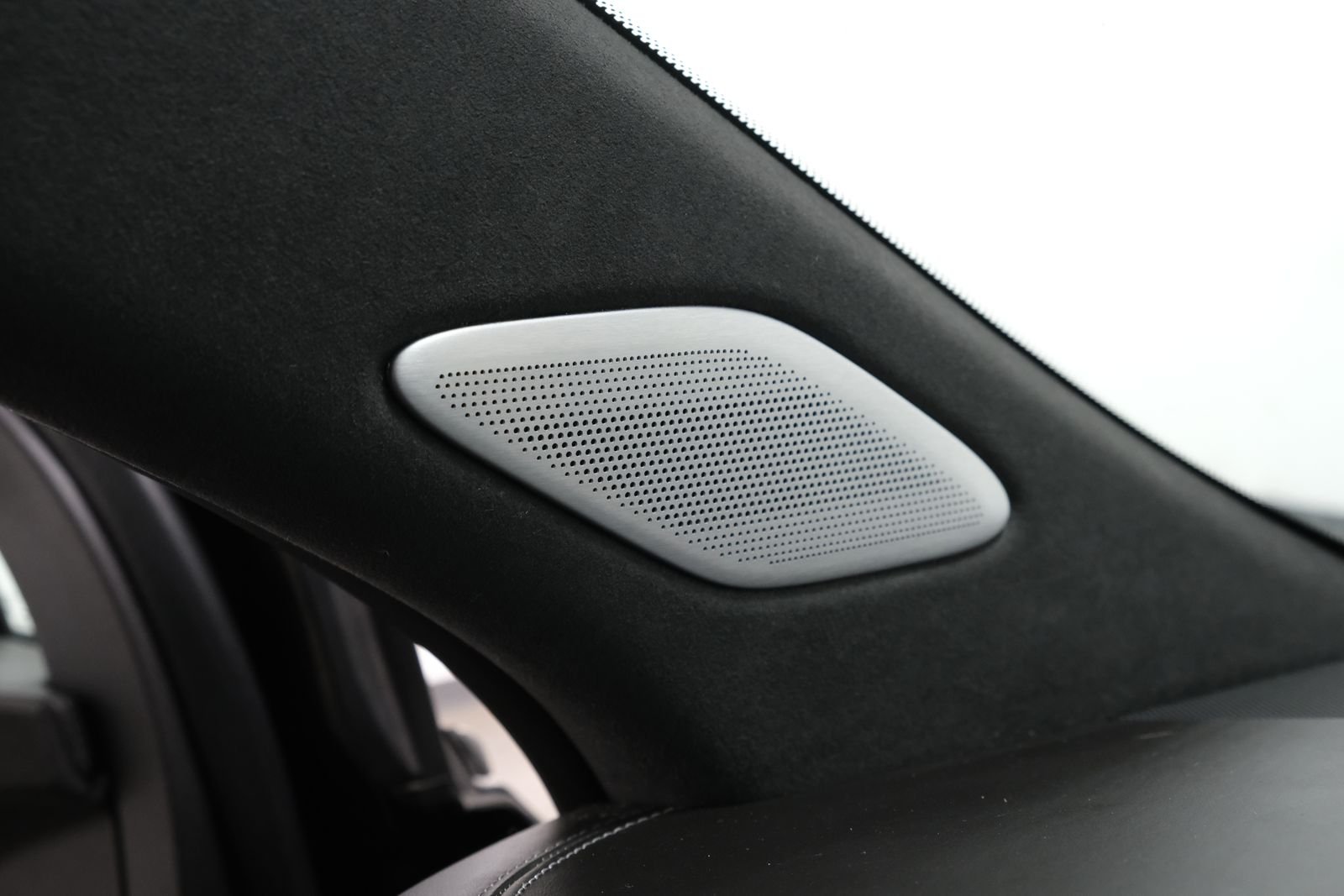 Used 2020 Stellar Black Metallic Cadillac Sport image 24
