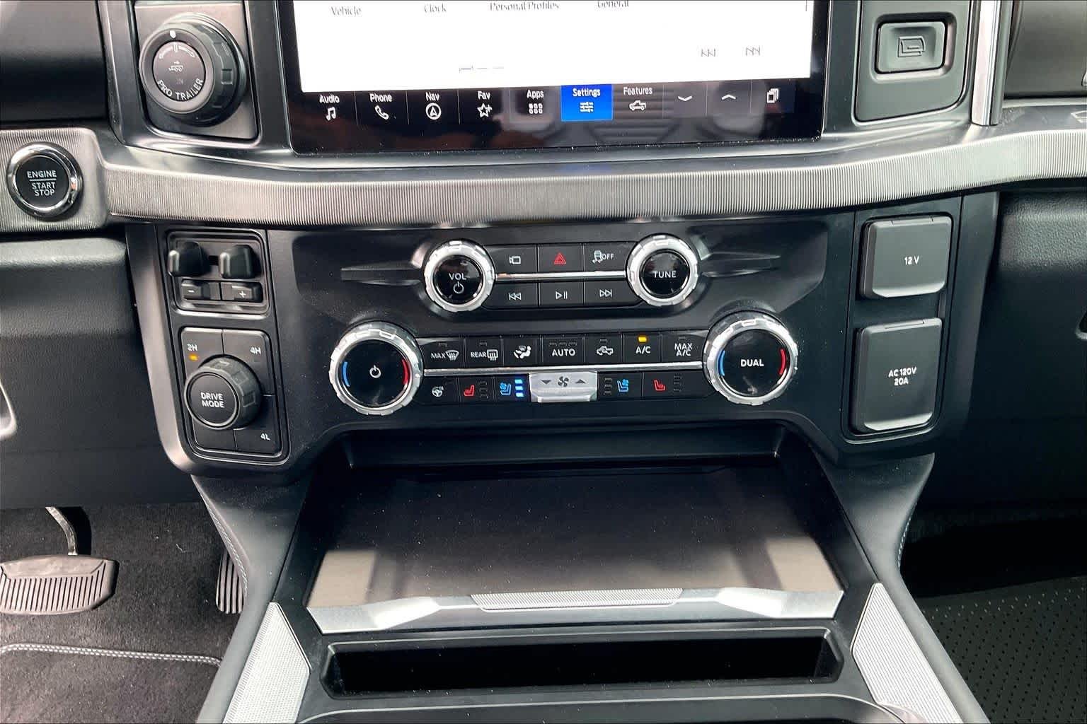 New 2026 Star White Metallic Tri-Coat Ford F-350® Platinum® image 15