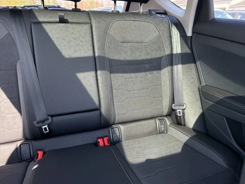 New 2026 White Volkswagen 1.5T SE Black image 15