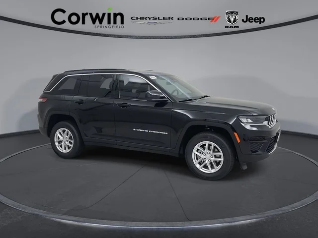 2026 Jeep Grand Cherokee Laredo