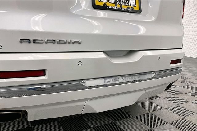 2023 GMC Acadia Denali - Photo 9