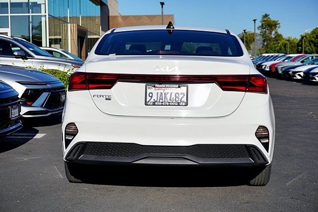 Used 2023 White Kia LX image 8