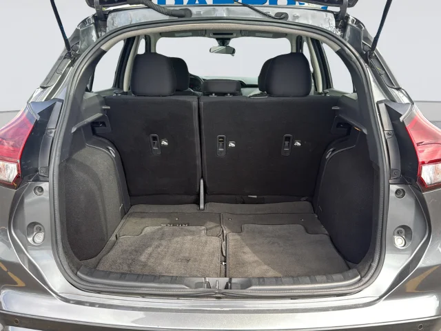 Used 2023 Gray Nissan SV image 35