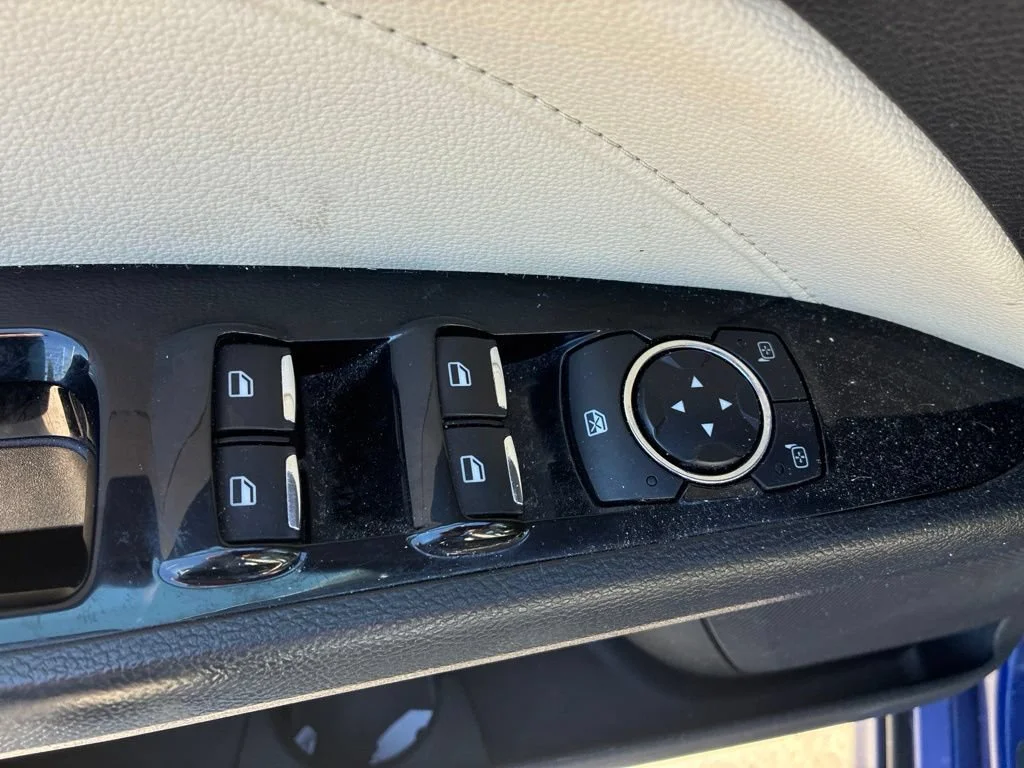 Used 2016 Blue Ford Titanium image 6