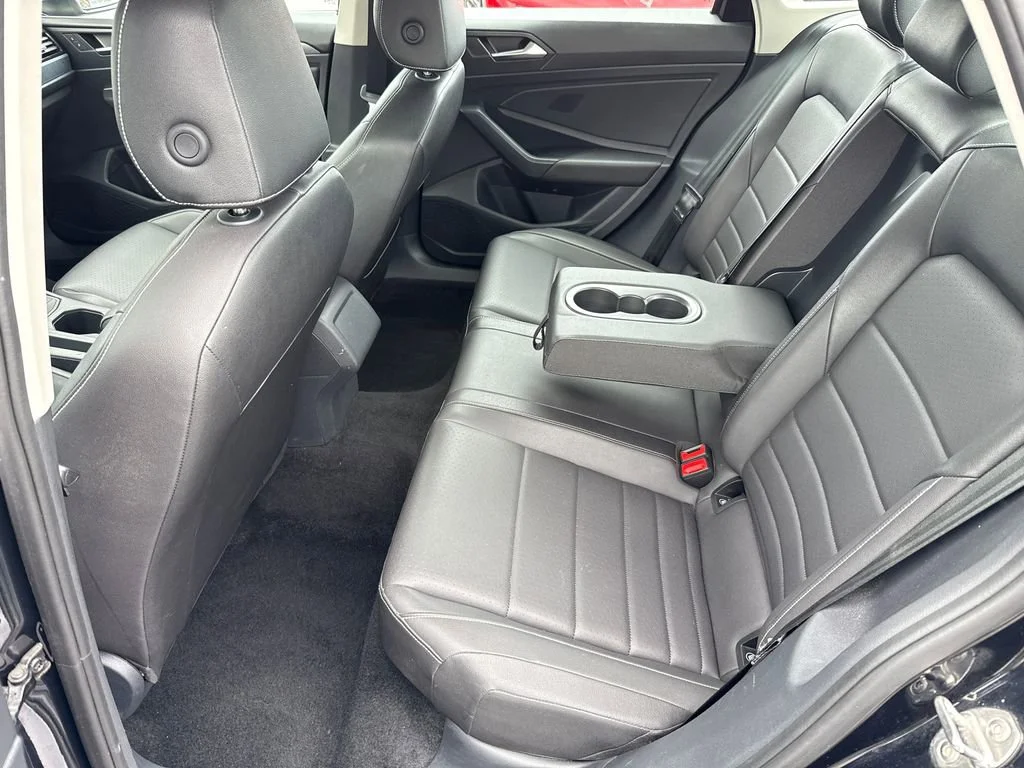 Used 2024 Black Volkswagen SE image 17