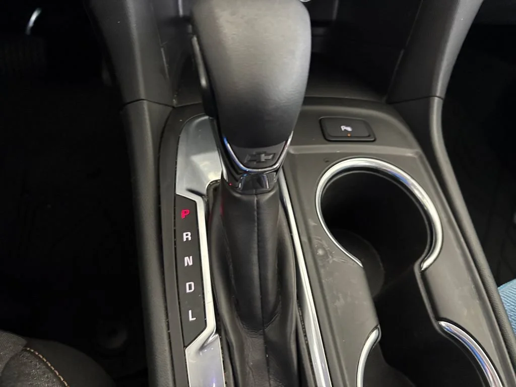 Used 2022 Mosaic Black Metallic Chevrolet LT image 33