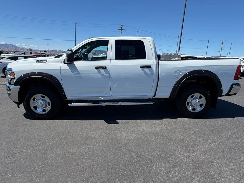 Used 2024 Bright White Clea Ram Tradesman image 6