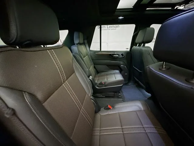 Used 2025 Black Chevrolet High Country image 32