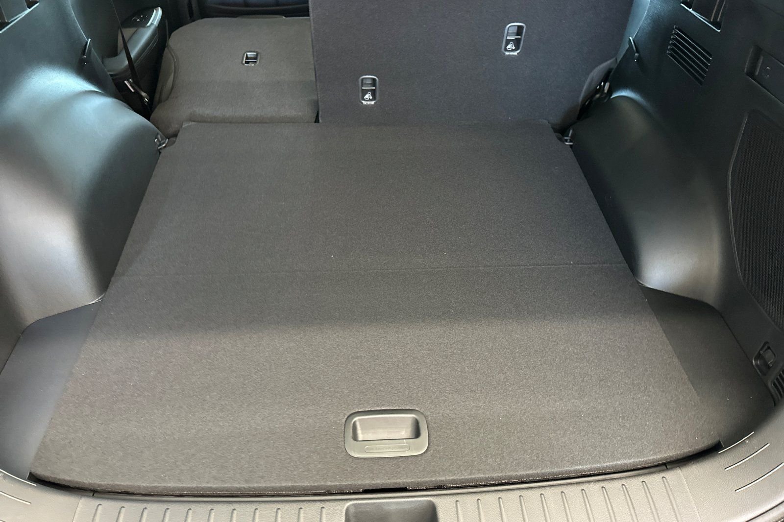 New 2026 Snow White Pearl Kia X-Line Prestige image 11
