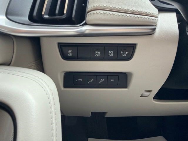 Used 2025 Rhodium White Premium Mazda Premium Plus Package image 31