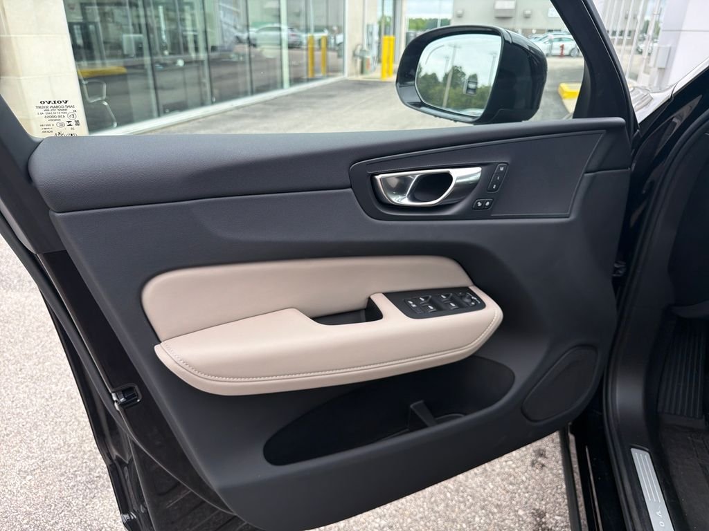New 2026 Black Volvo T8 Plus image 11