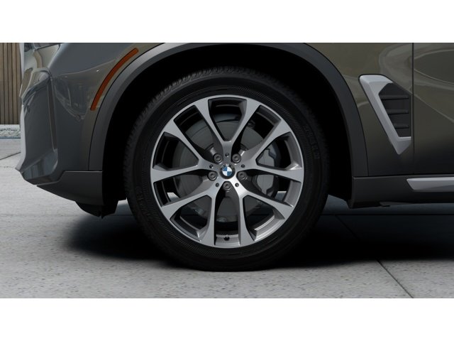 New 2026 Dravit Grey Metallic BMW xDrive40i image 7