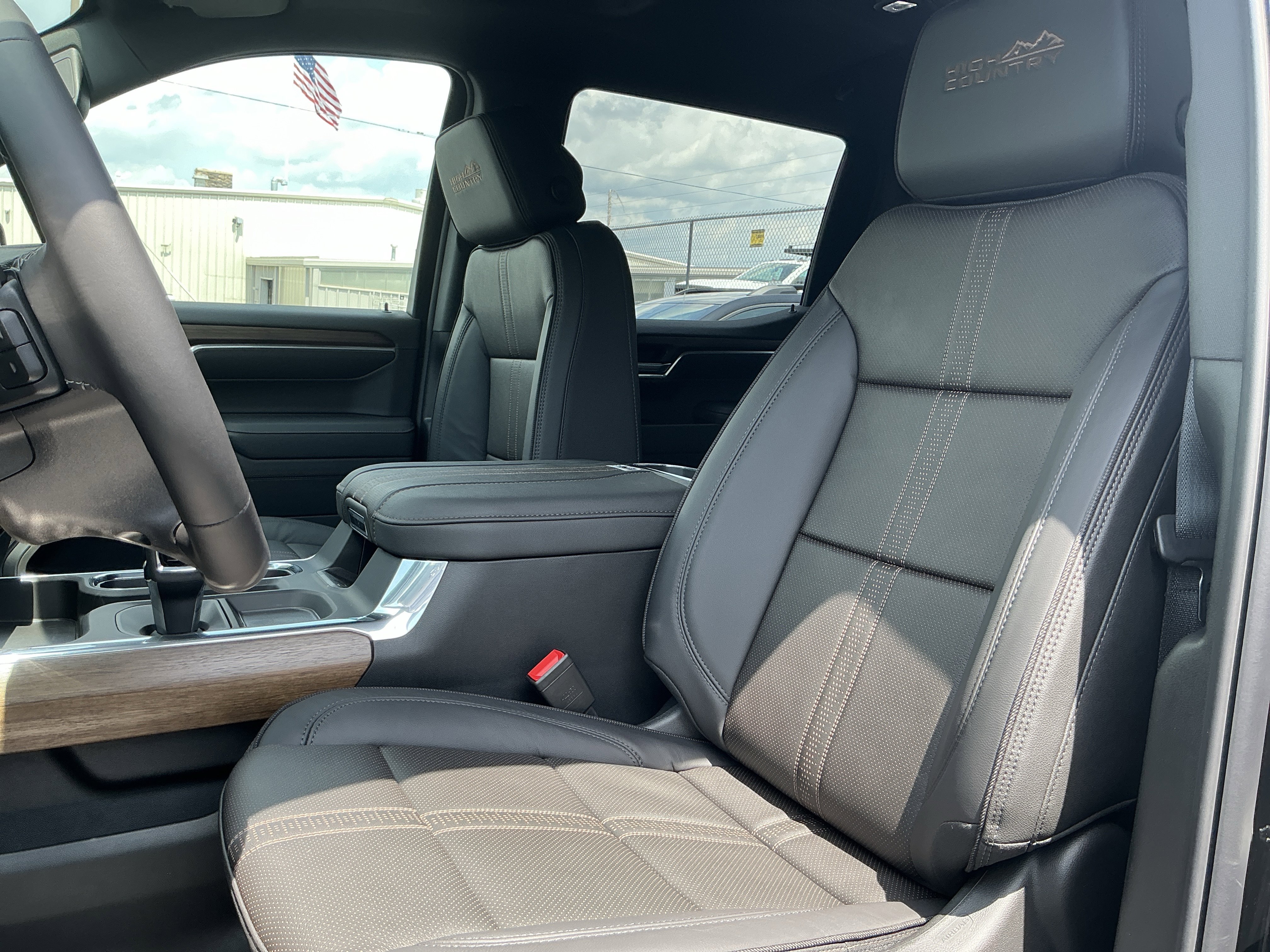 2026 Chevrolet Silverado 1500 High Country - Photo 14
