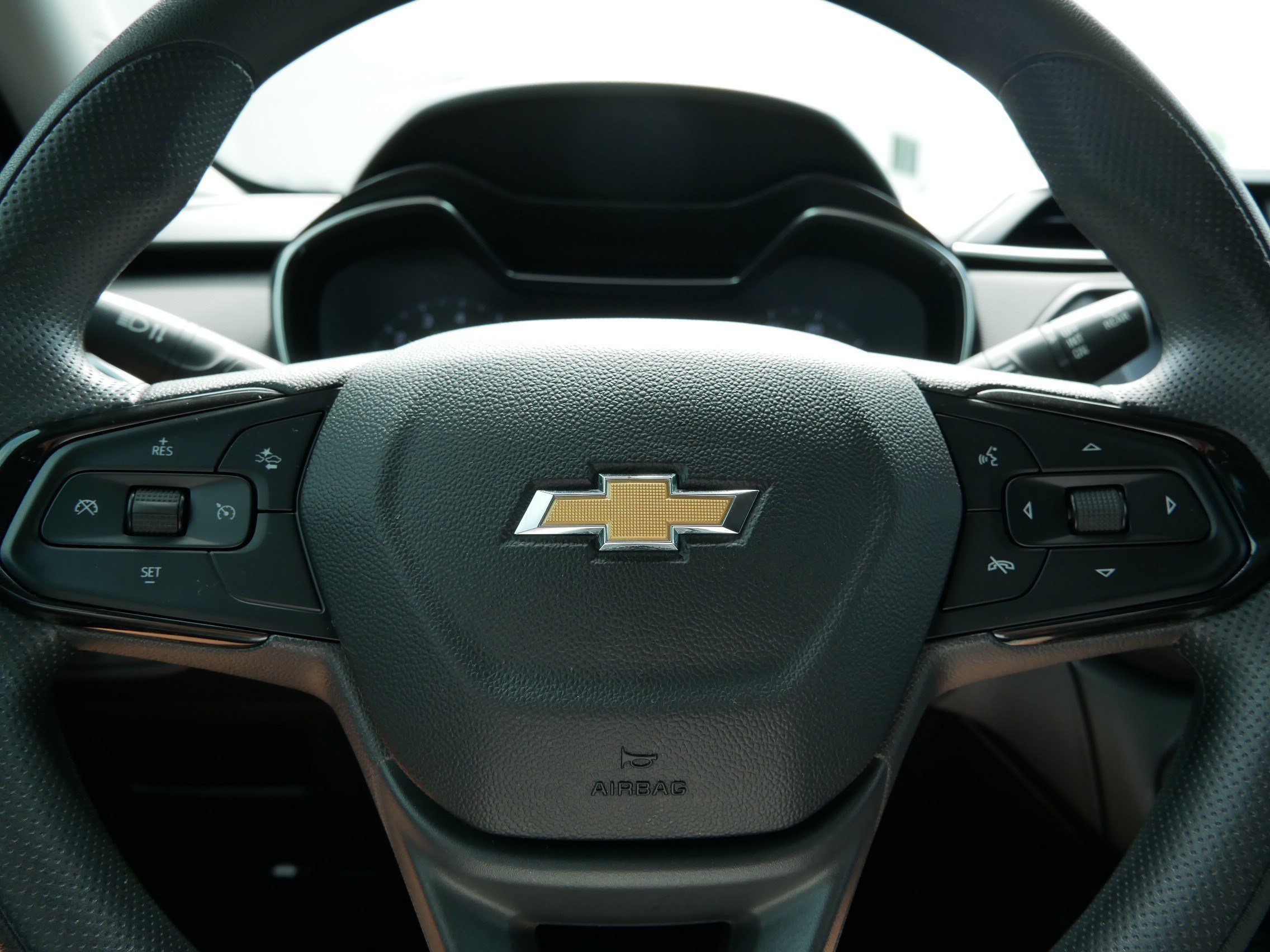Used 2022 Satin Steel Metallic Chevrolet LT image 25